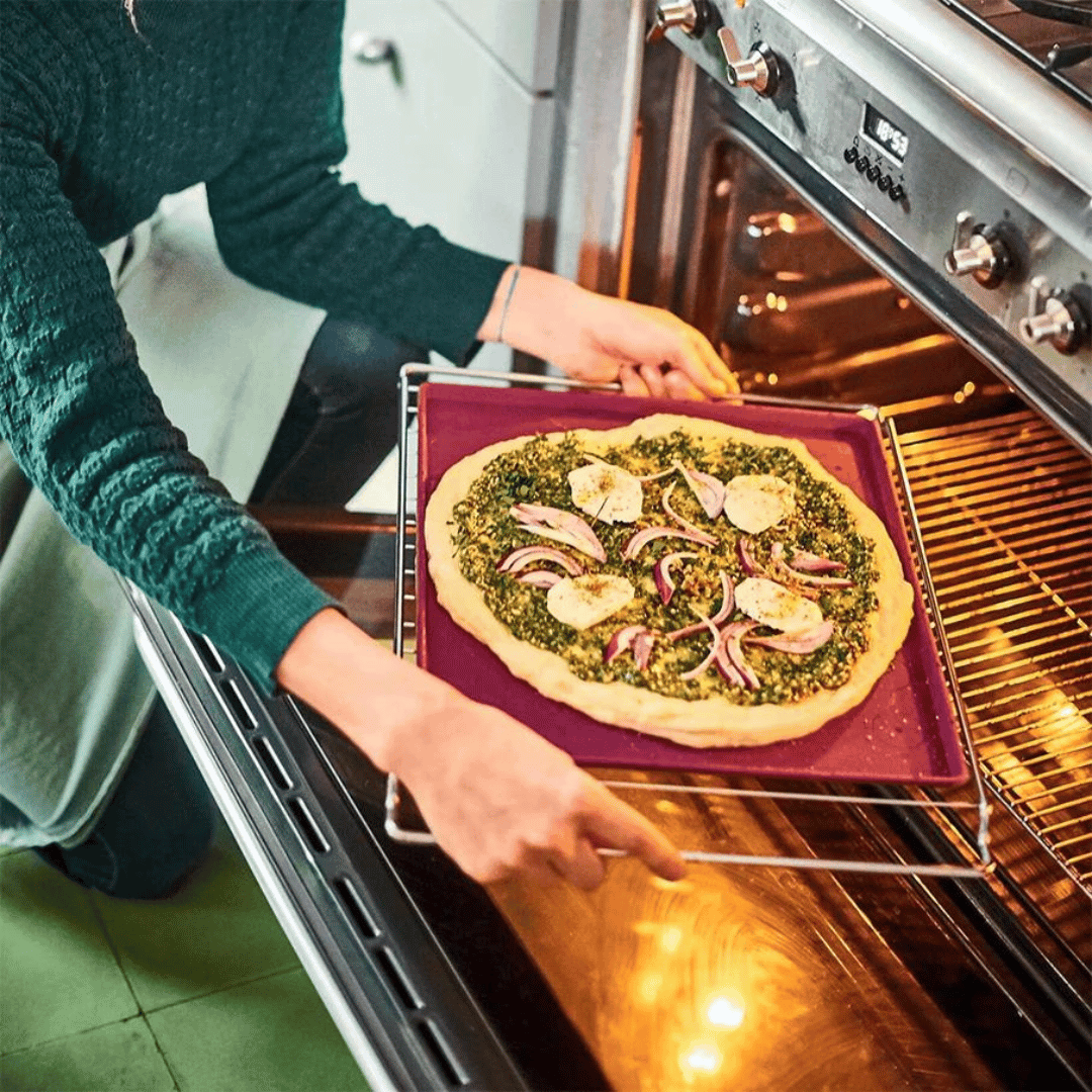 Silicone Baking Sheet w. Rim